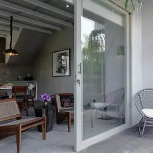 O 3*, Seminyak (Bali) Indonesia
